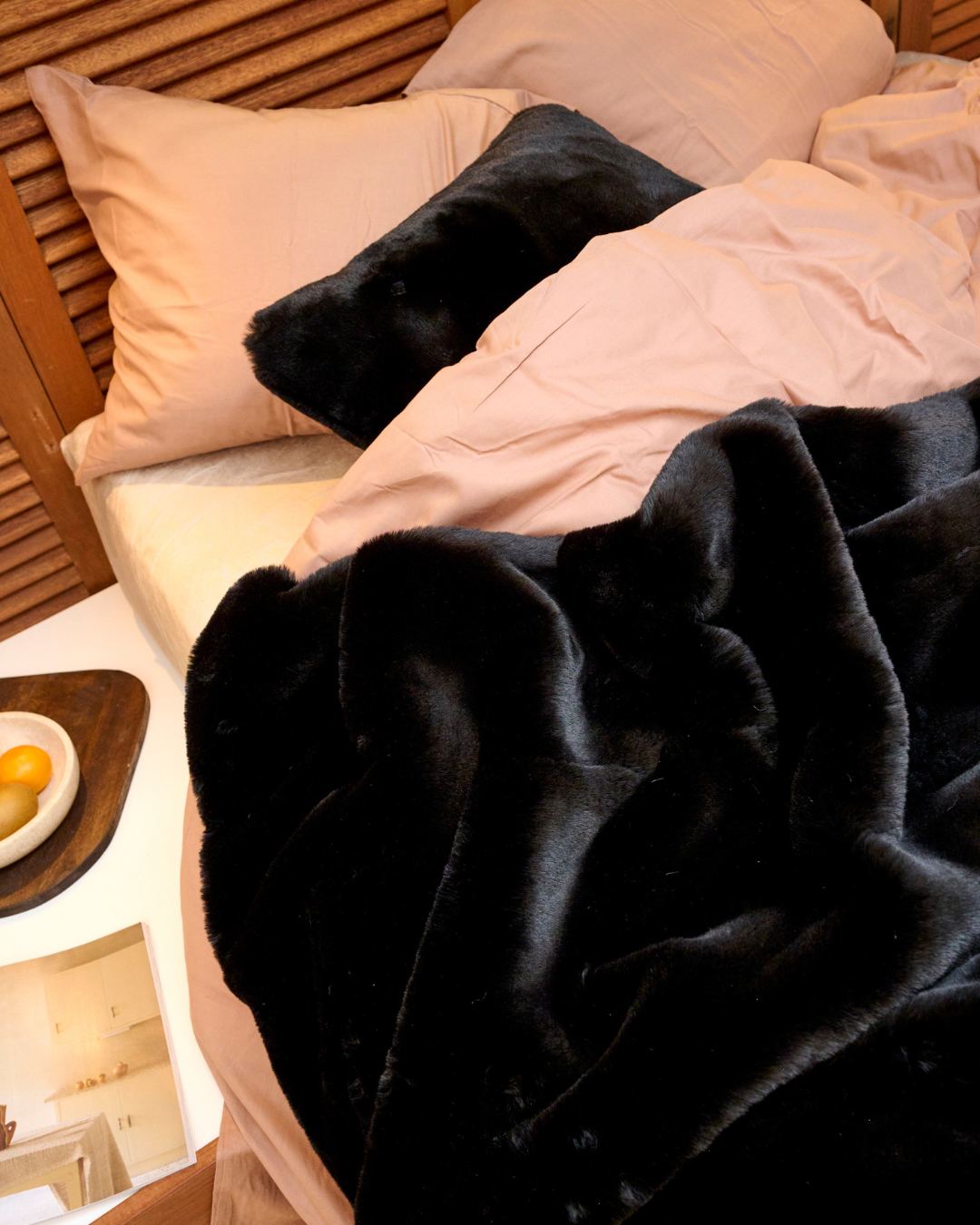 Couvre-lit Fausse Fourrure Panthère Noire thumbnail 2