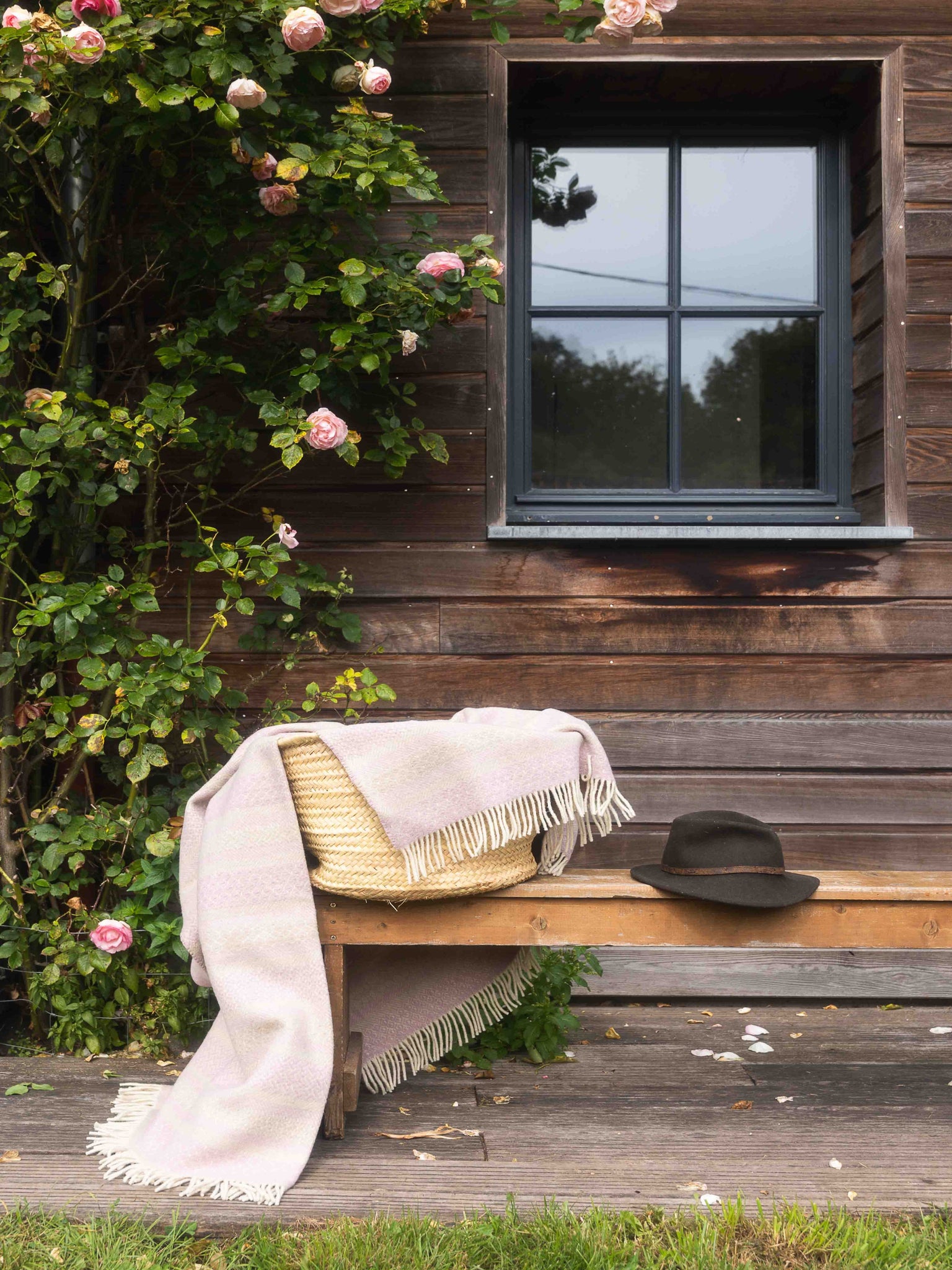 غطاء من الصوف الكولشيك الباسكي thumbnail 4