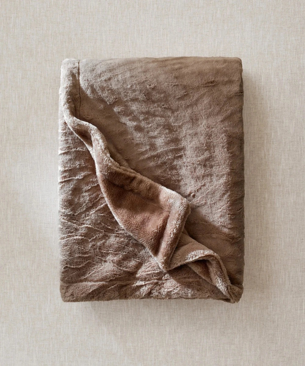 Waro taupe tiger fleece laid flat