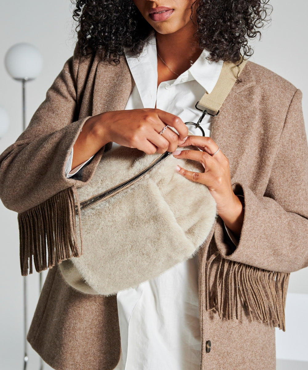 Sac Banane Fausse Fourrure Ivoire thumbnail 2