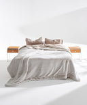 couvre lit king size polaire beige