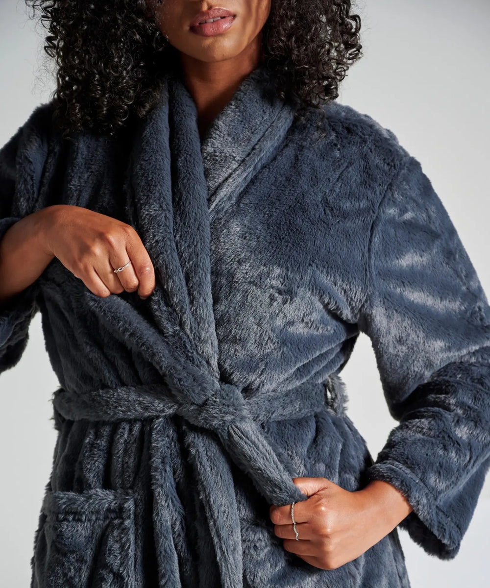 WARO hotel bathrobe gray faux fur detail, thick collar and ultra-soft feel.