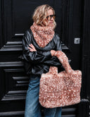 <h2>Nouvelle</h2><h2>Collection</h2>