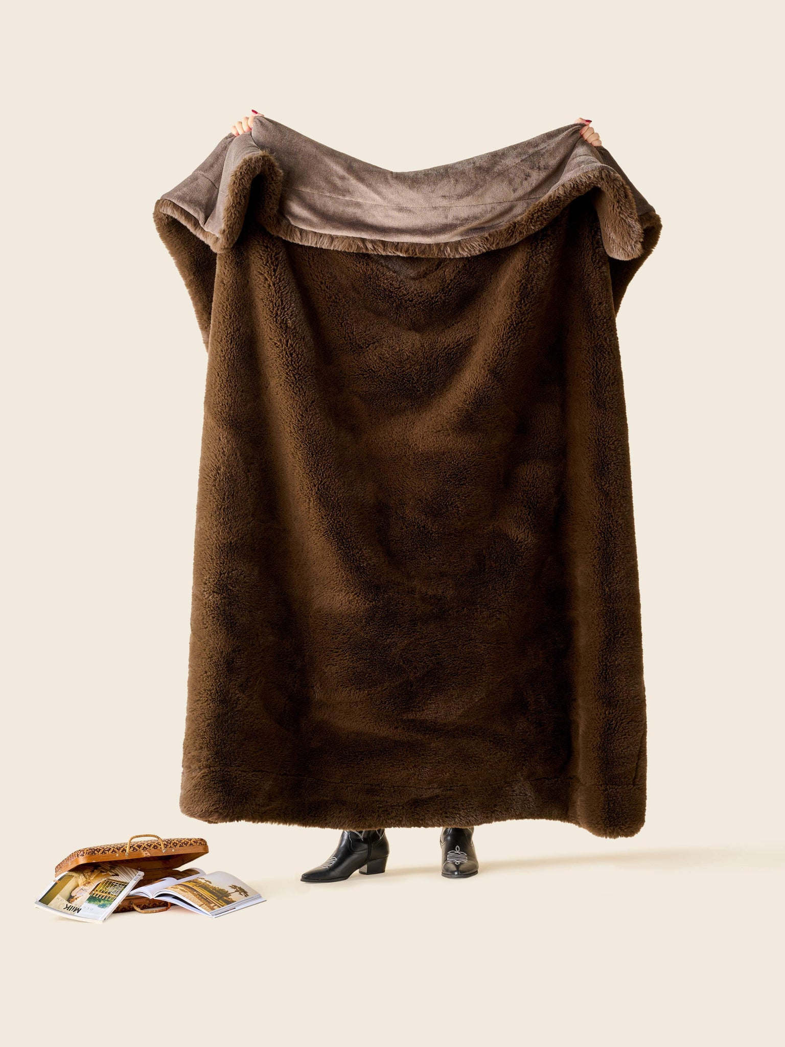 Plaid Fausse fourrure Polar Bear marron thumbnail 6