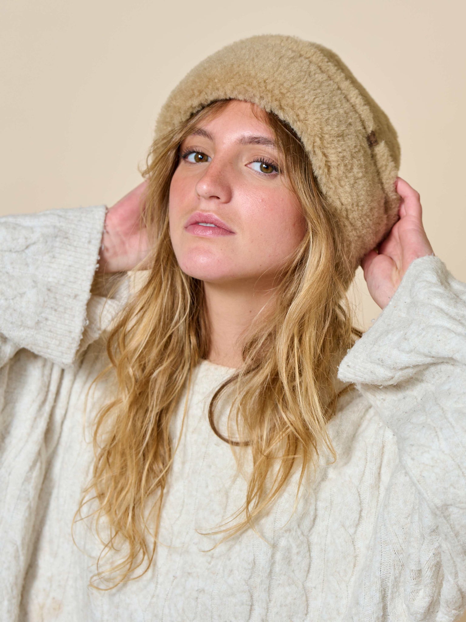 Bonnet Teddy Bear beige thumbnail 2