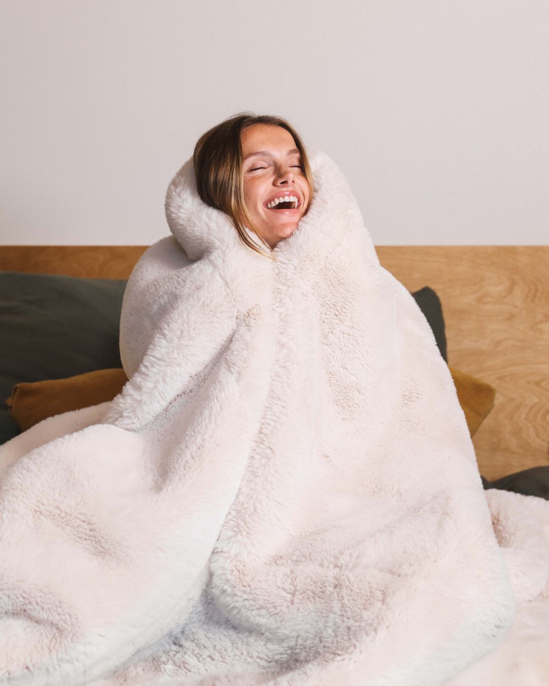 Plaid Fausse fourrure Polar Bear beige thumbnail 6