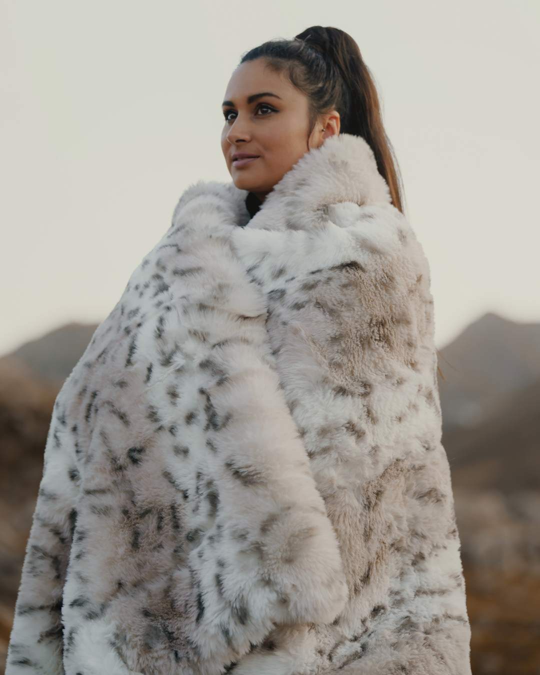 Plaid Fausse fourrure - Léopard des neiges thumbnail 6