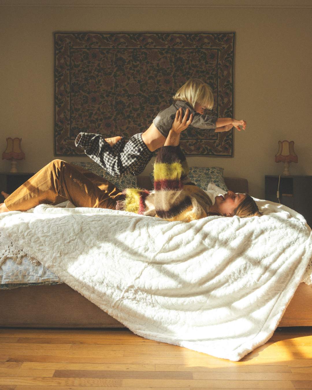 مفرش سرير دب أبيض بحجم كوين thumbnail 3