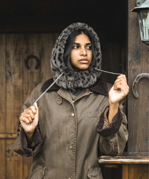 Grey leopard fur balaclava - Warmth and trendy style – The Waro