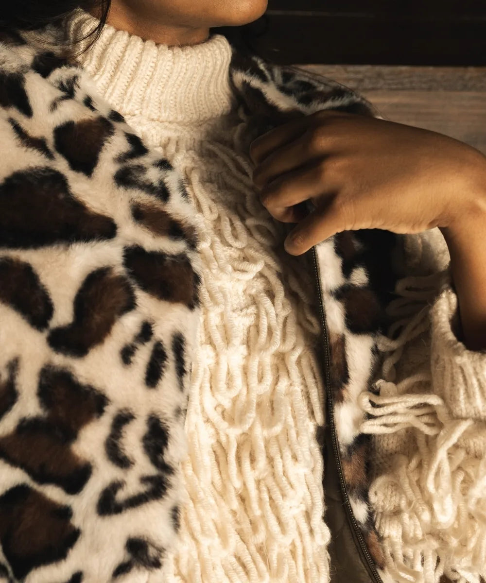 Sleeveless Reversible Khaki/Leopard Vest thumbnail 3