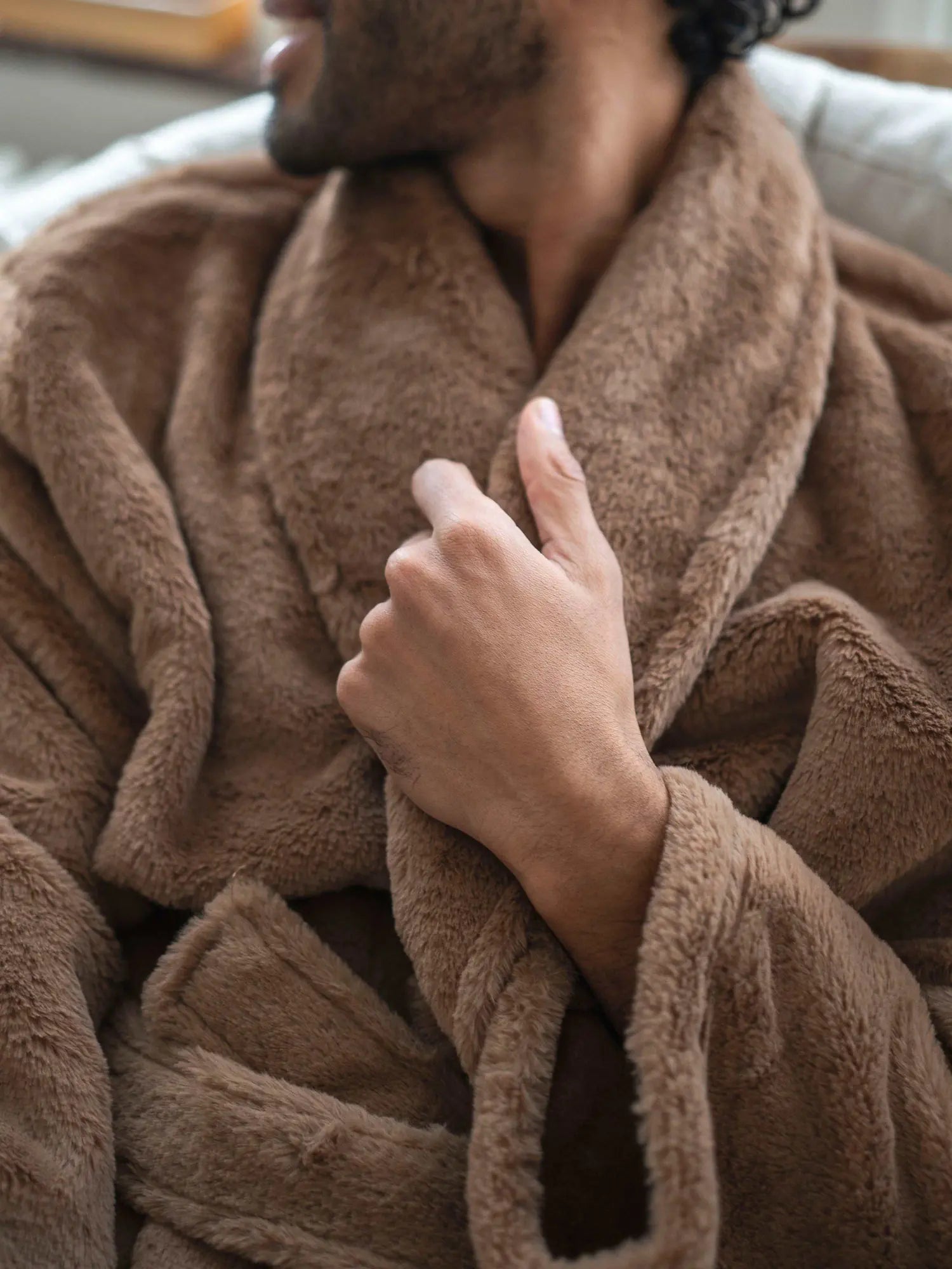 رداء حمام الفندق - فرو فو كاميل thumbnail 3