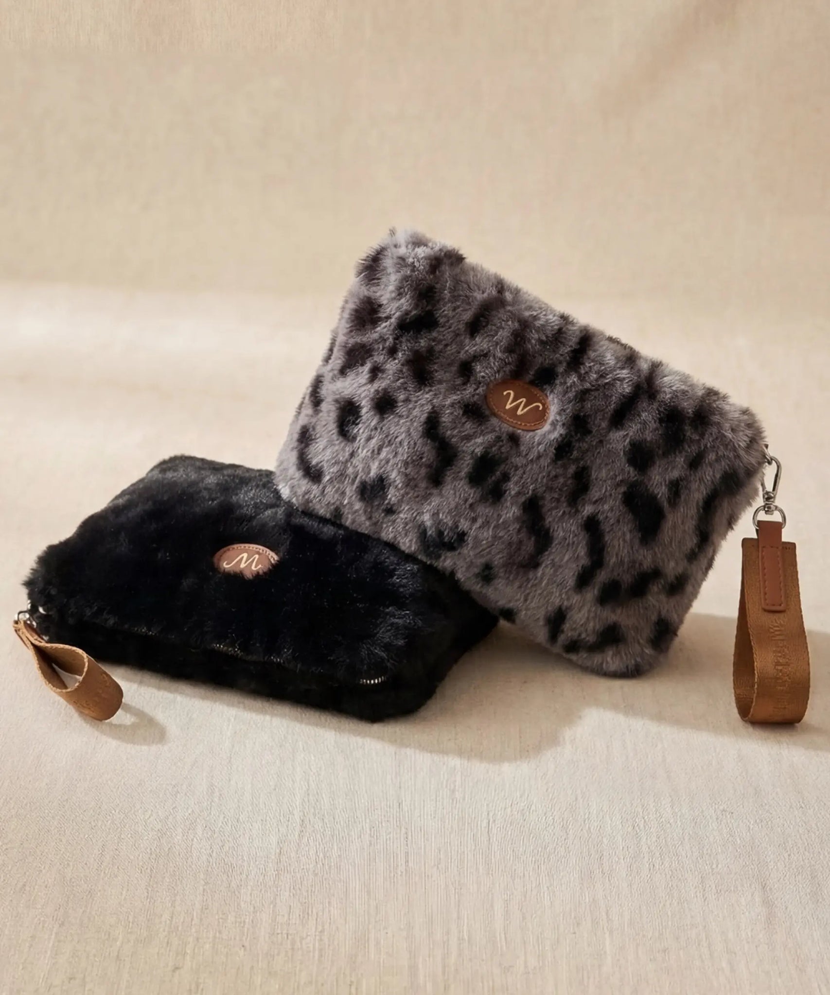 Black Zipped Pouch thumbnail 2