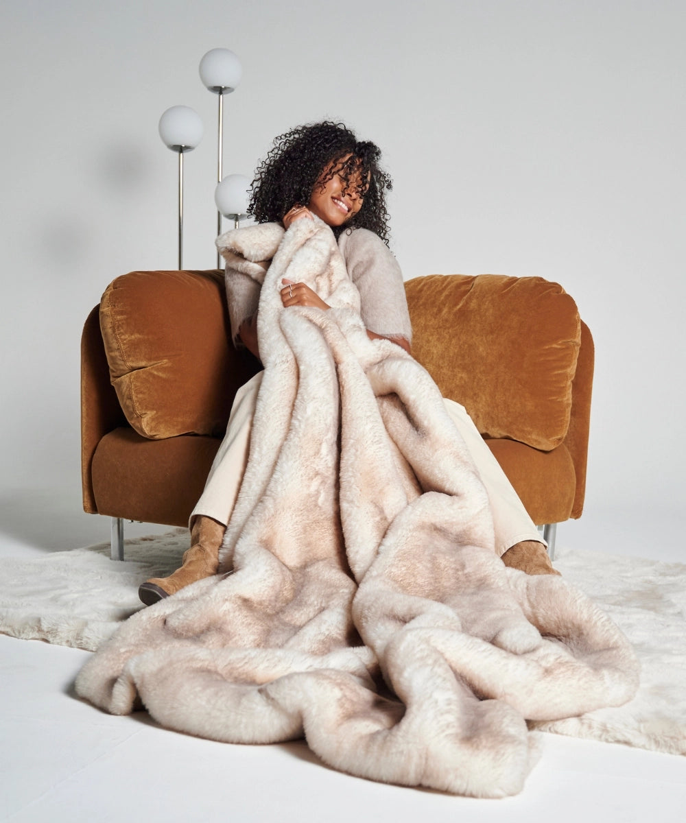 Sensation beige faux fur throw thumbnail 2