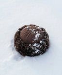 Toque bi marron fourrure waro dans la neige