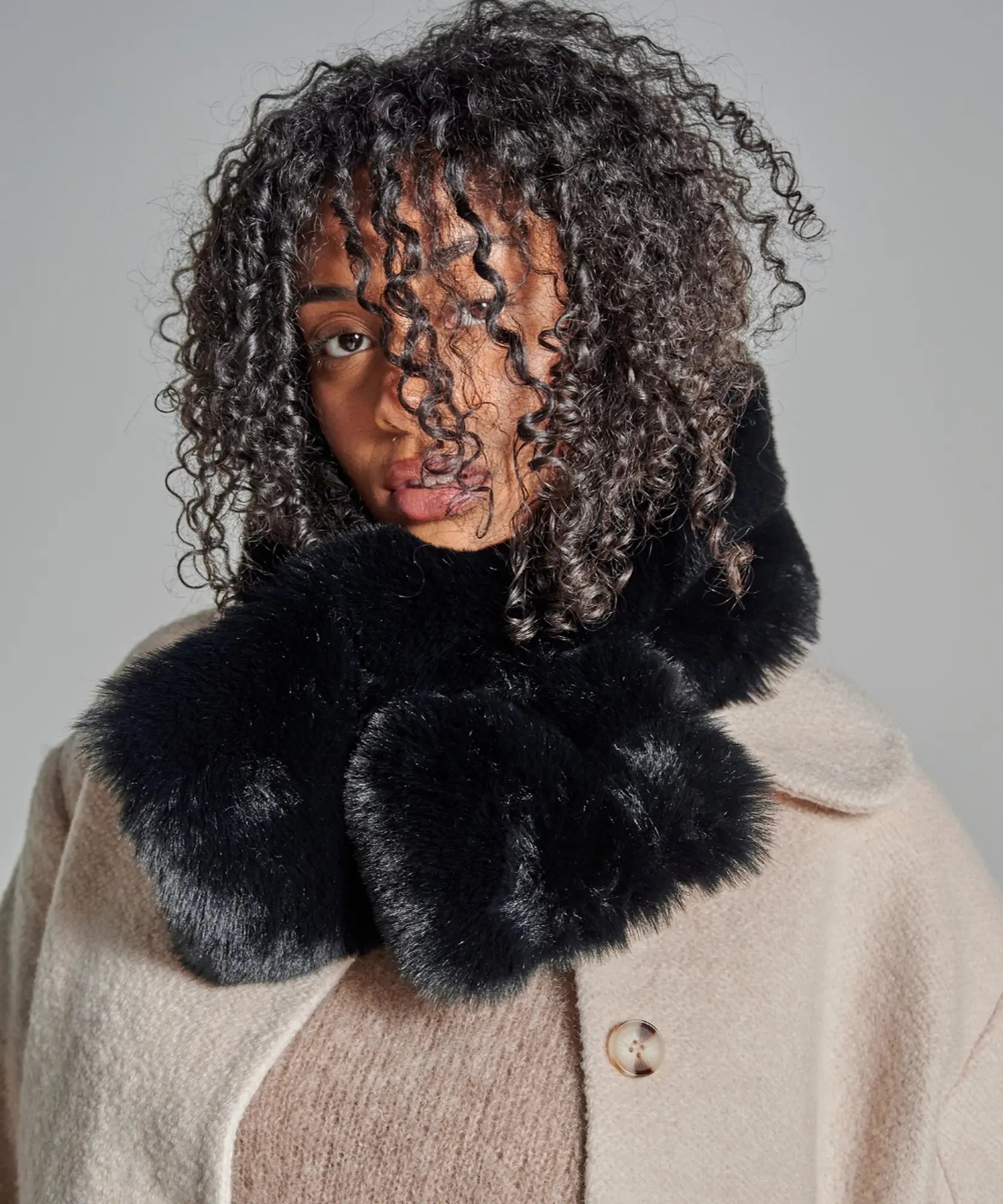 Écharpe Fausse fourrure - Noir thumbnail 3