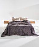 couvre lit polaire king size gris foncé