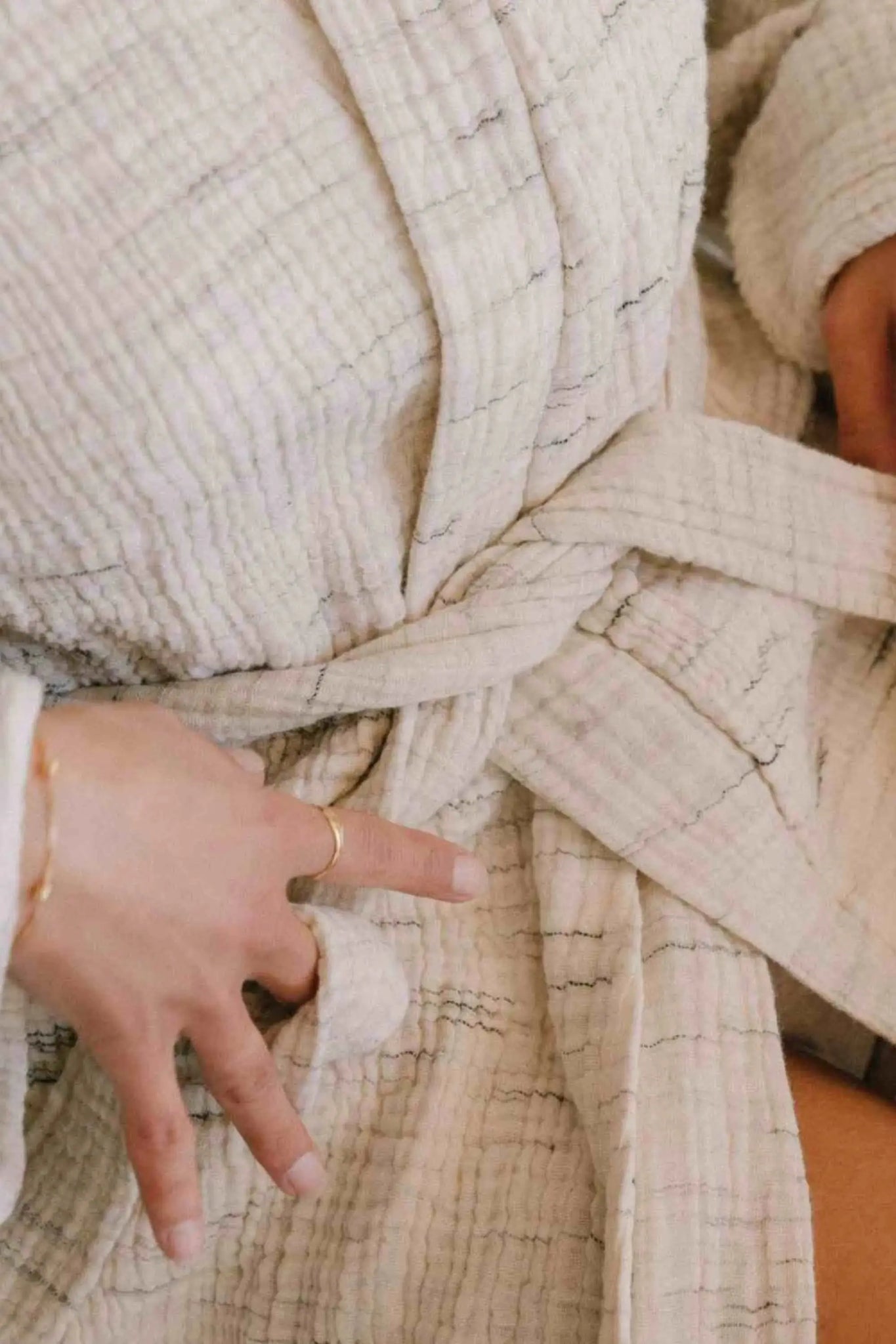 Ecru Cotton Gauze Bathrobe thumbnail 7
