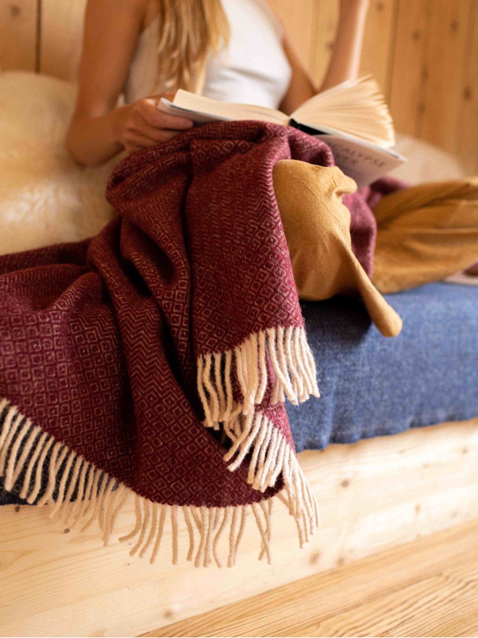 غطاء من الصوف الصناعي المطلي بالورنيش المتحد thumbnail 2