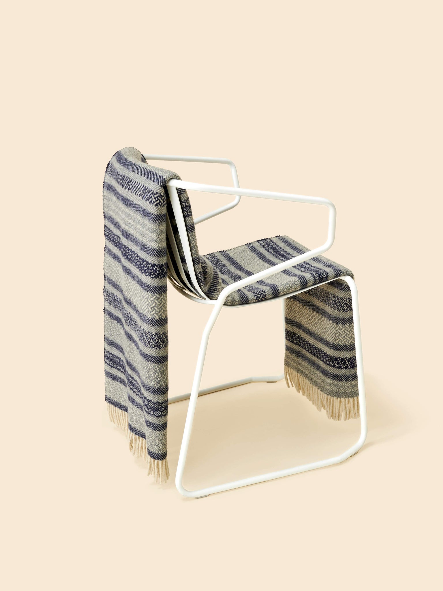 Plaid Laine Basque Gris thumbnail 2