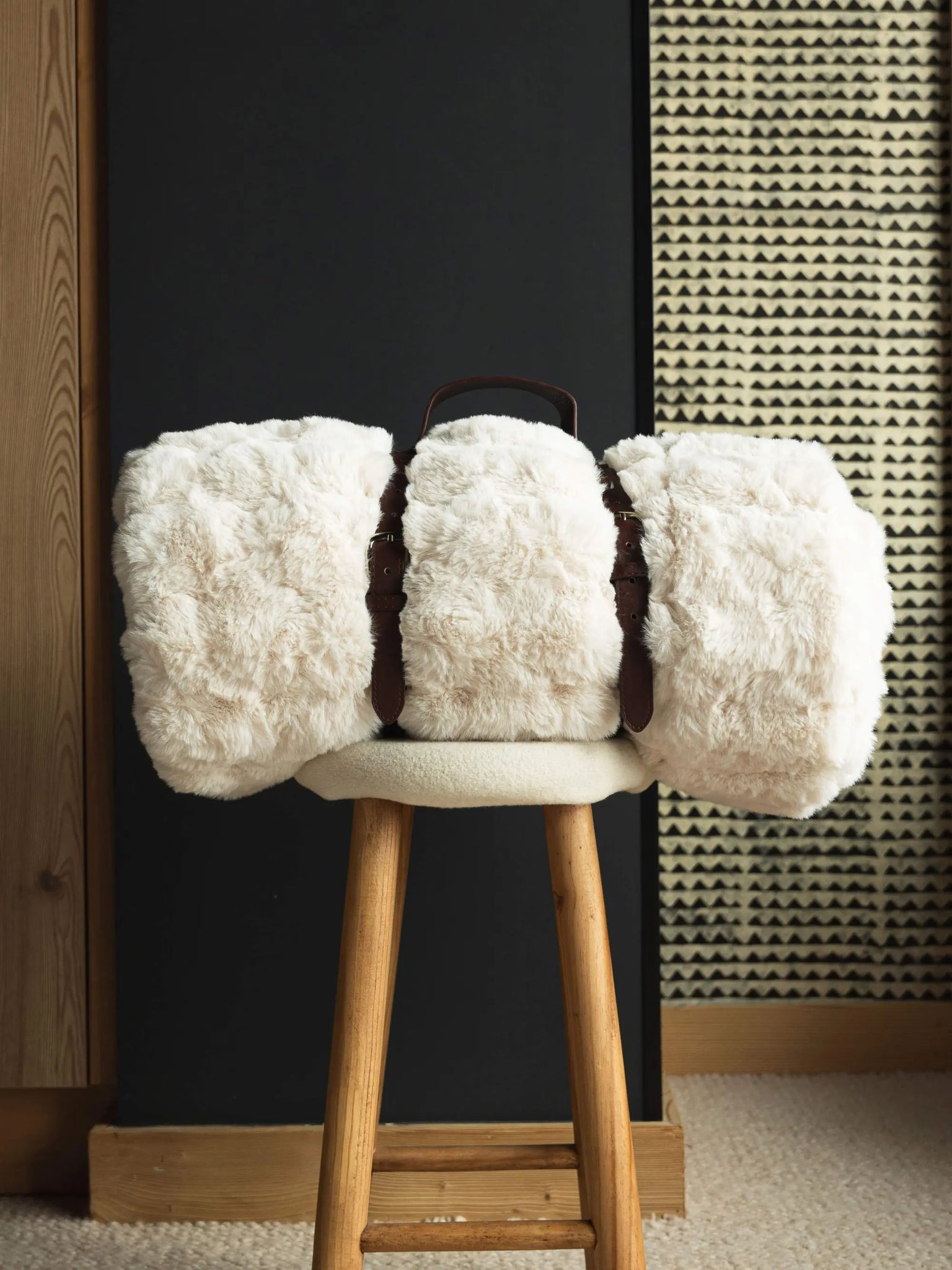 Vegan leather straps thumbnail 2