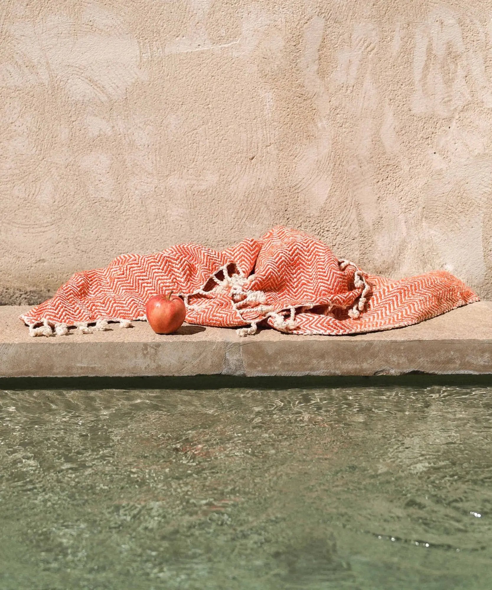 منشفة قطنية برتقالية اللون برتقالية اللون من ماركو بولو thumbnail 7