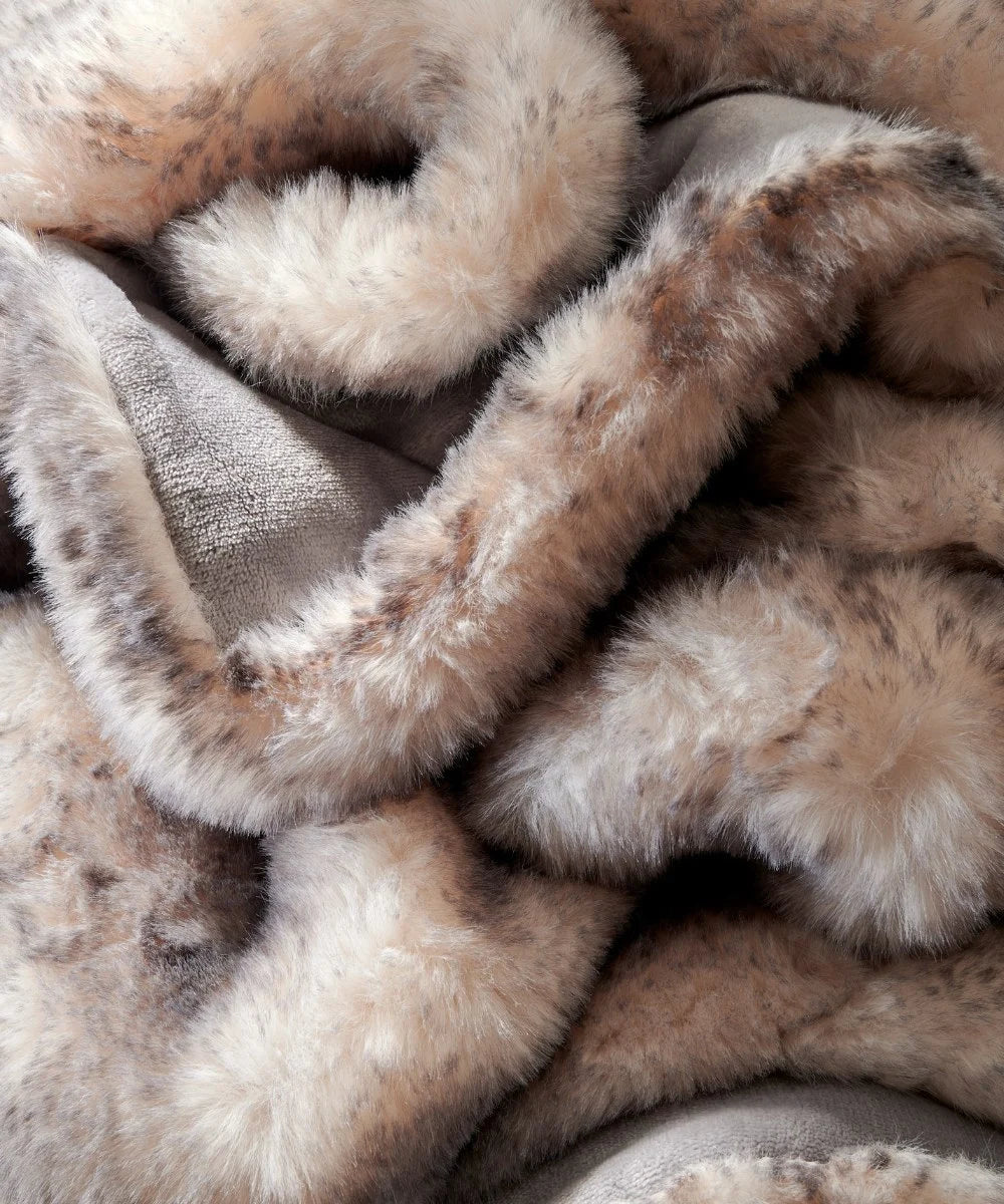 Sensation grey faux fur throw thumbnail 1