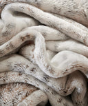 zoom matiere plaid polar gris